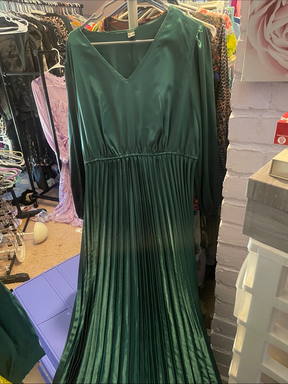SHEIN Emerald Green V-Neck Pleated Satin Maxi Dress